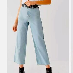 BDG Urban Outfitters High Waist Super-Wide Leg Jeans Size 26 Light Wash
